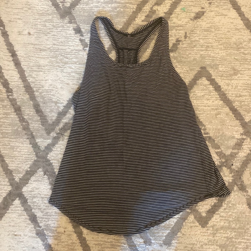 lululemon racerback tank top size 4